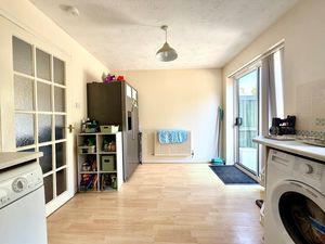 Dining Kitchen- click for photo gallery